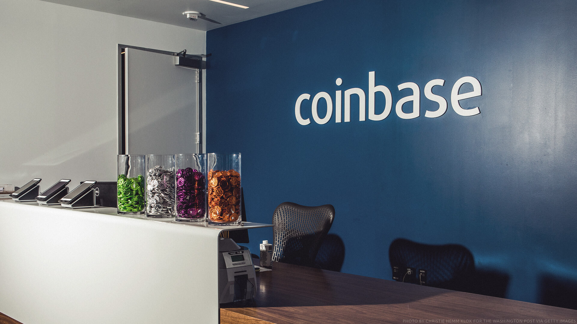 Coinbase 動作頻頻，招募前 Google 產品副總裁、推出國際託管服務