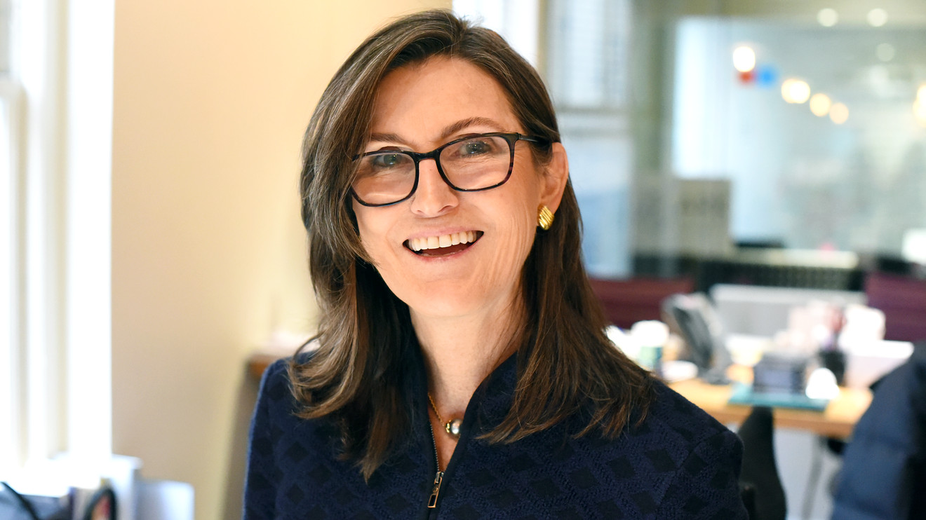 比特幣漲破兩萬美金之後呢？方舟投資女股神Cathie Wood：極度看漲