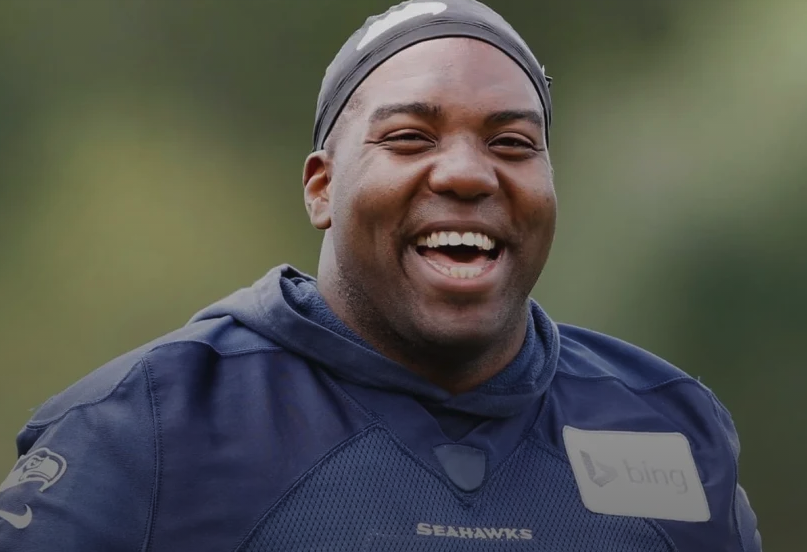 追求自由、不用經紀人，NFL球星Russell Okung正爭取用比特幣支付薪資