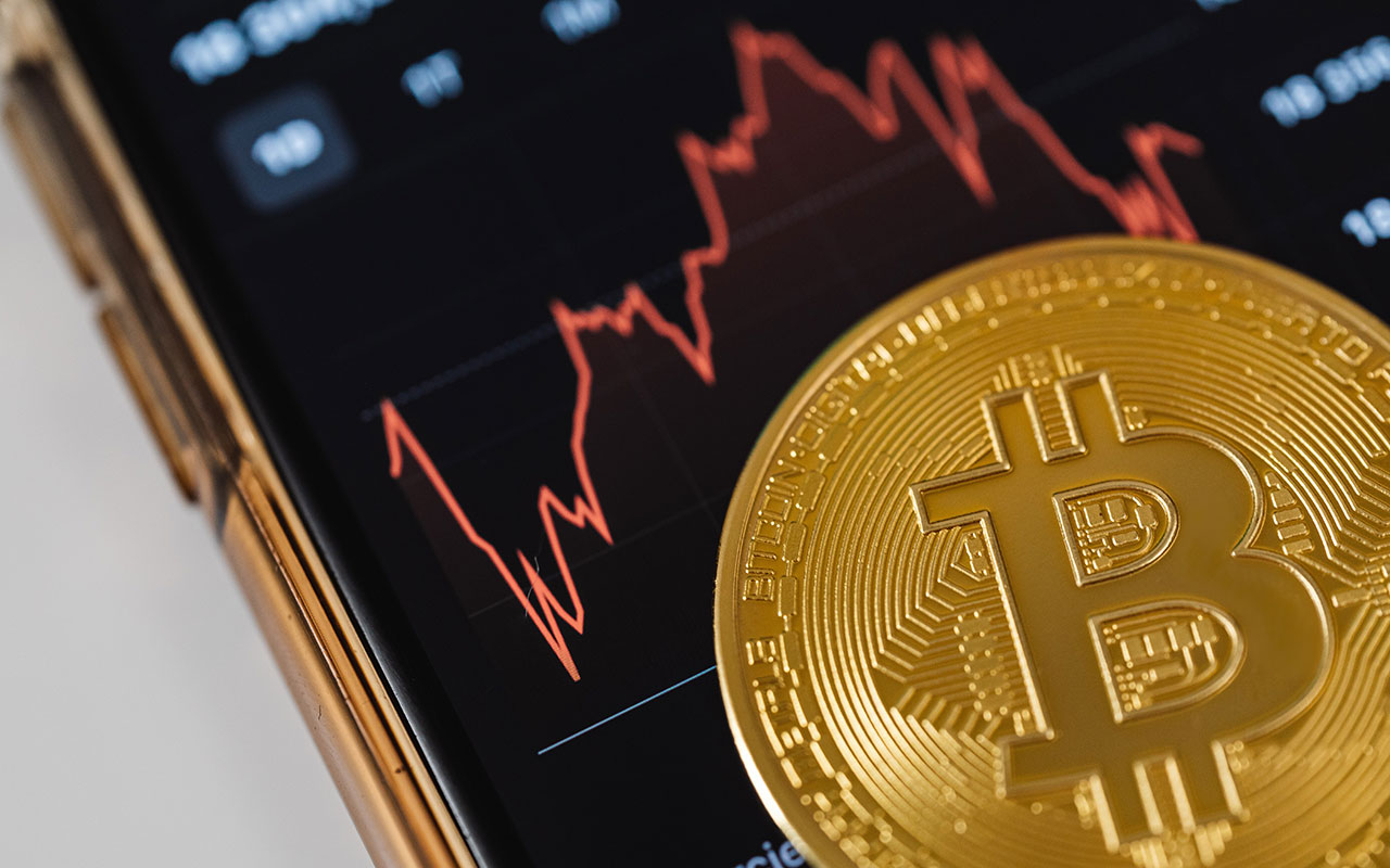 統整崩跌奇景｜幣安一分鐘內波動近20%、FTX全身而退，DeFi協議出現900美元以太幣