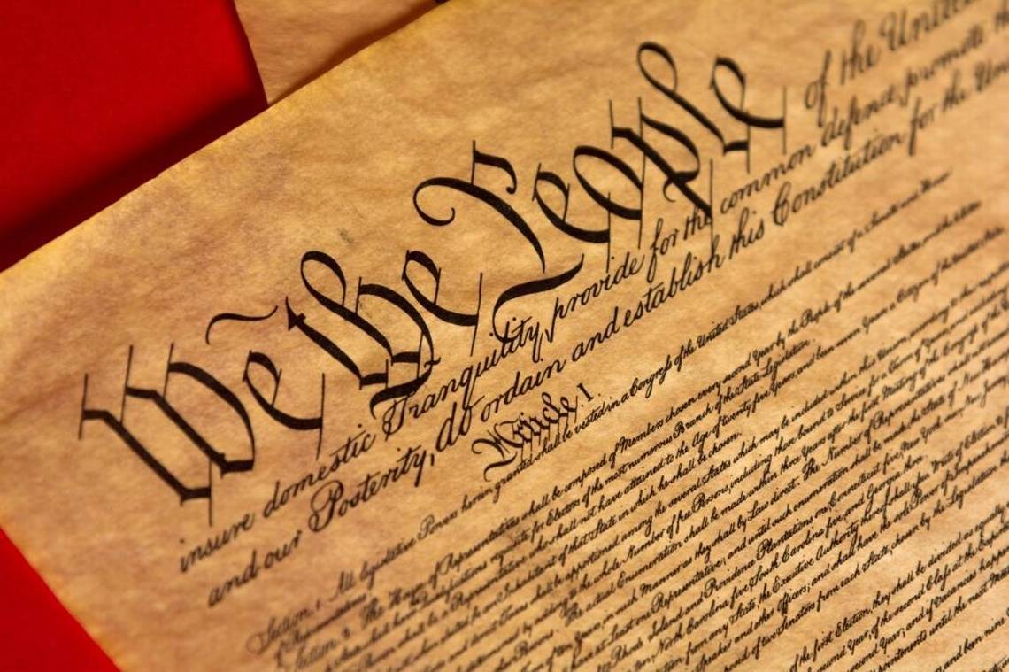 ConstitutionDAO競拍失敗但將繼續邁進！代幣贖回機制瑕疵，引社群怨言