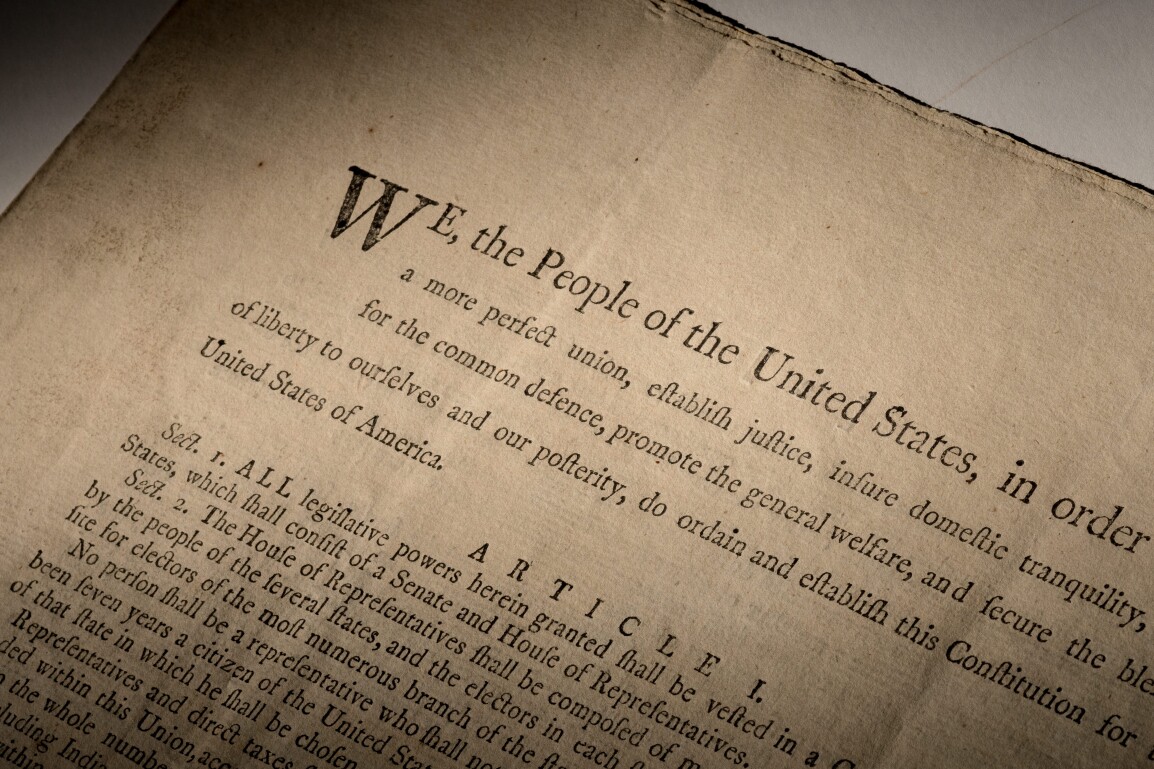 史上最大群眾募資！ConstitutionDAO募集超四千萬鎂，蘇富比美國憲章拍賣雖敗猶榮