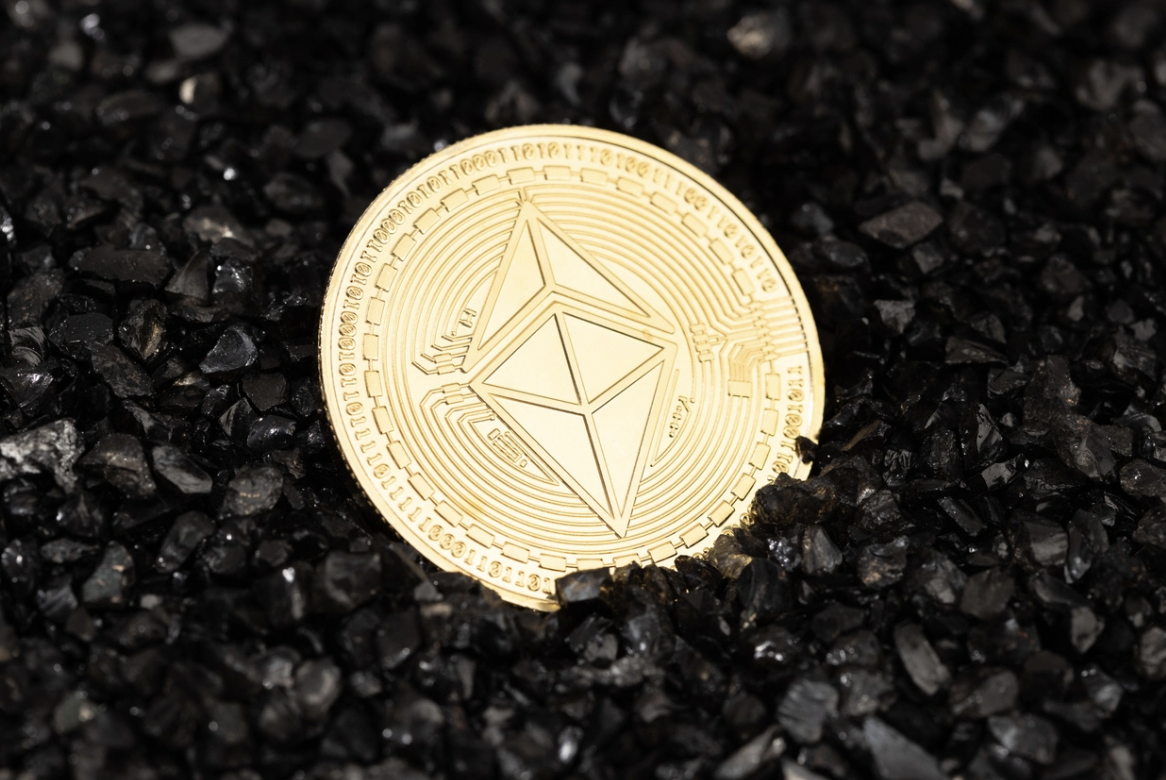 社群臆測｜ETH質押商將配合制裁，使以太坊成審查鏈，Coinbase的抉擇是？ | 鏈新聞ABMedia