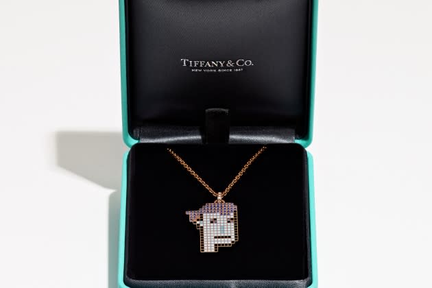 珠寶品牌Tiffany推出CryptoPunks吊墜！要價30ETH，全客製化、30顆以上寶石