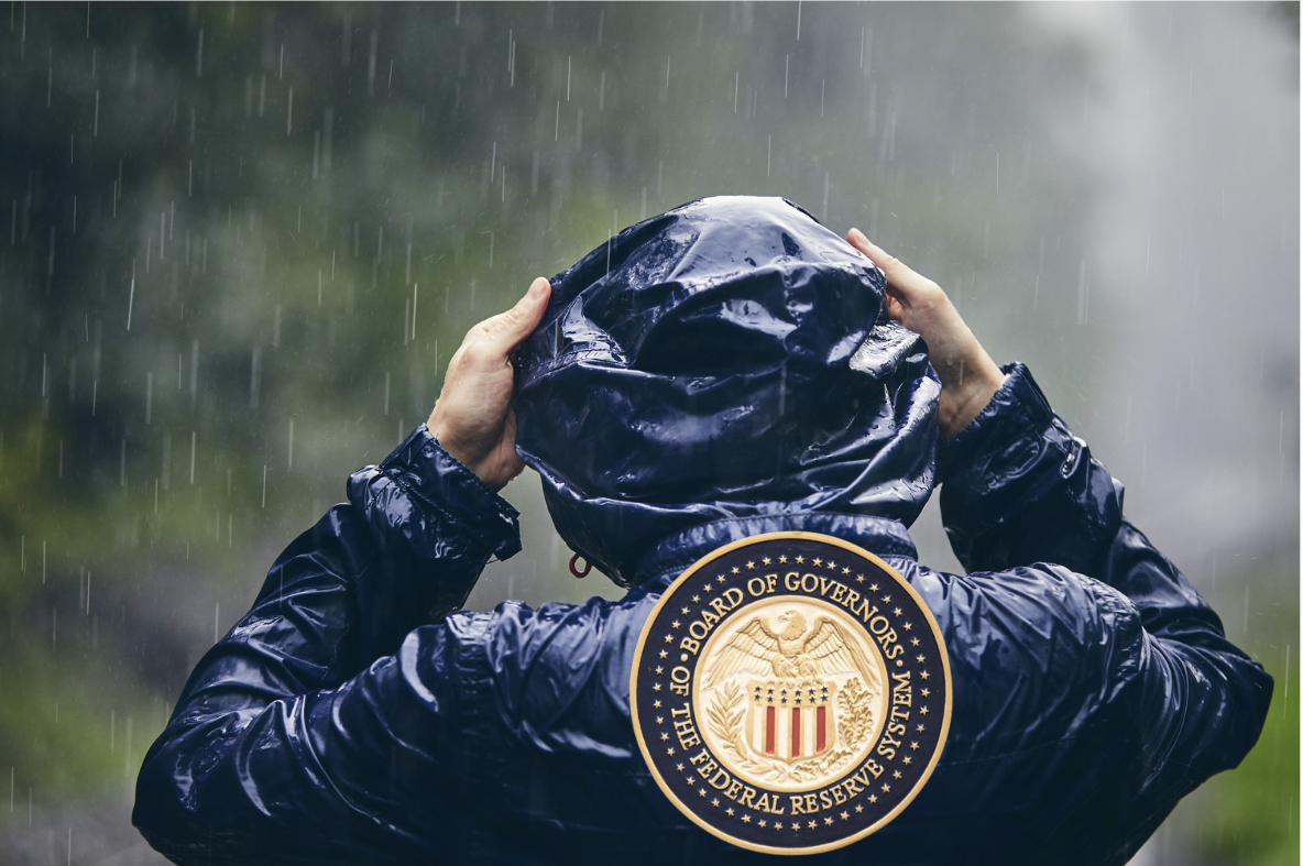 不畏風雨升一碼，鮑威爾：持續觀察銀行導致的信貸緊縮，不再強調持續升息