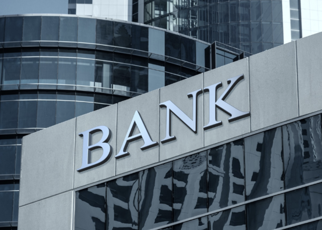 Coinbase：鑑於銀行Silvergate風險考量，停止金流往來 ; SI 股價大跌超四成