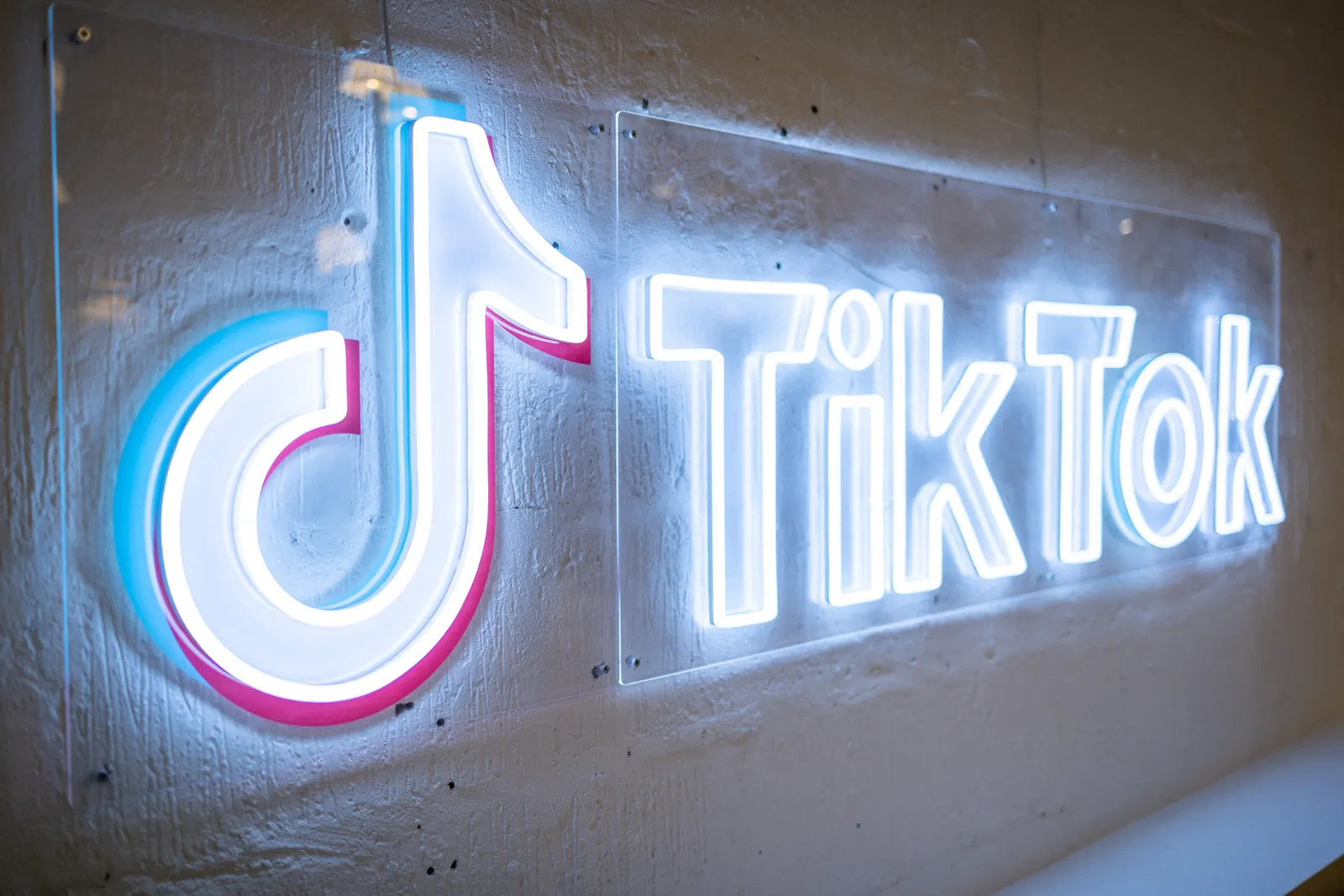 TikTok跟進Threads推出文字貼文功能，成「X」競爭對手