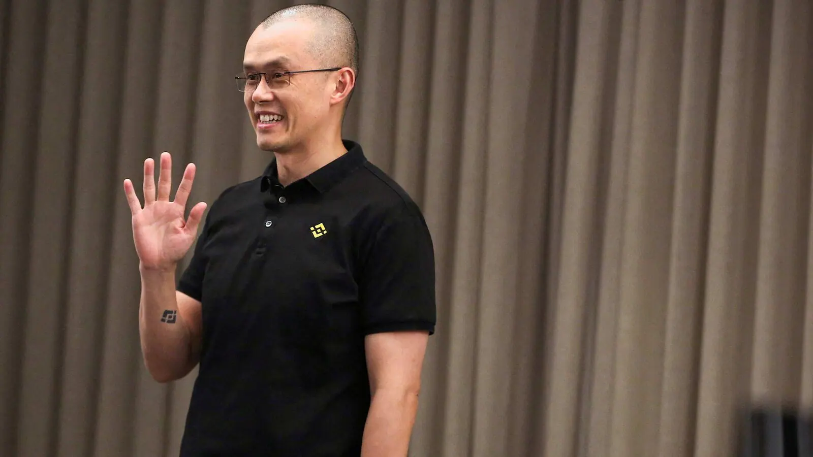 CZ 法庭實況更新:法官判刑四個月 CZ 法庭實況更新:法官判刑四個月
