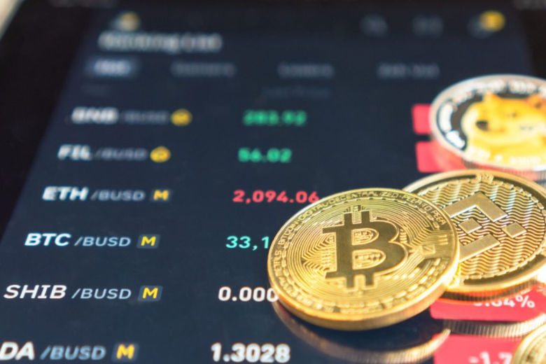 比特幣ETF連三日淨流出，比特幣站上66K，迷因幣回血漲兩成