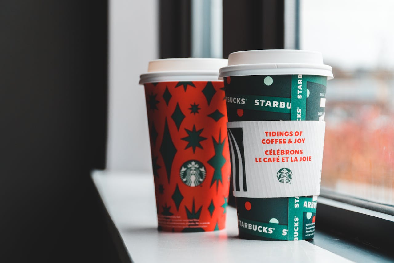 不做咖啡了！Starbucks 聯合工會在全美串連發起史上最大罷工
