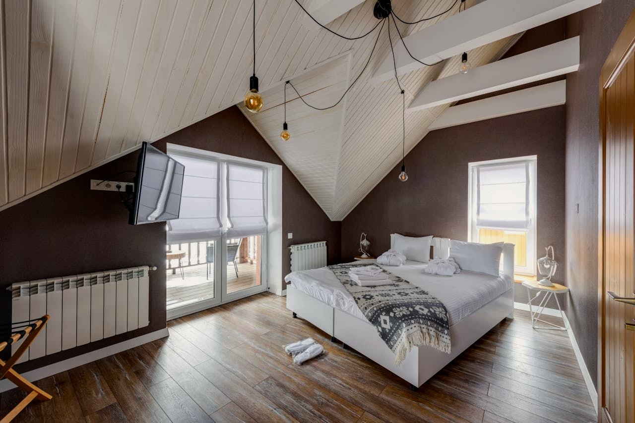 Airbnb (ABNB) 財報亮眼，股票飆升逾  14%  、執行長表示會推出新產品服務