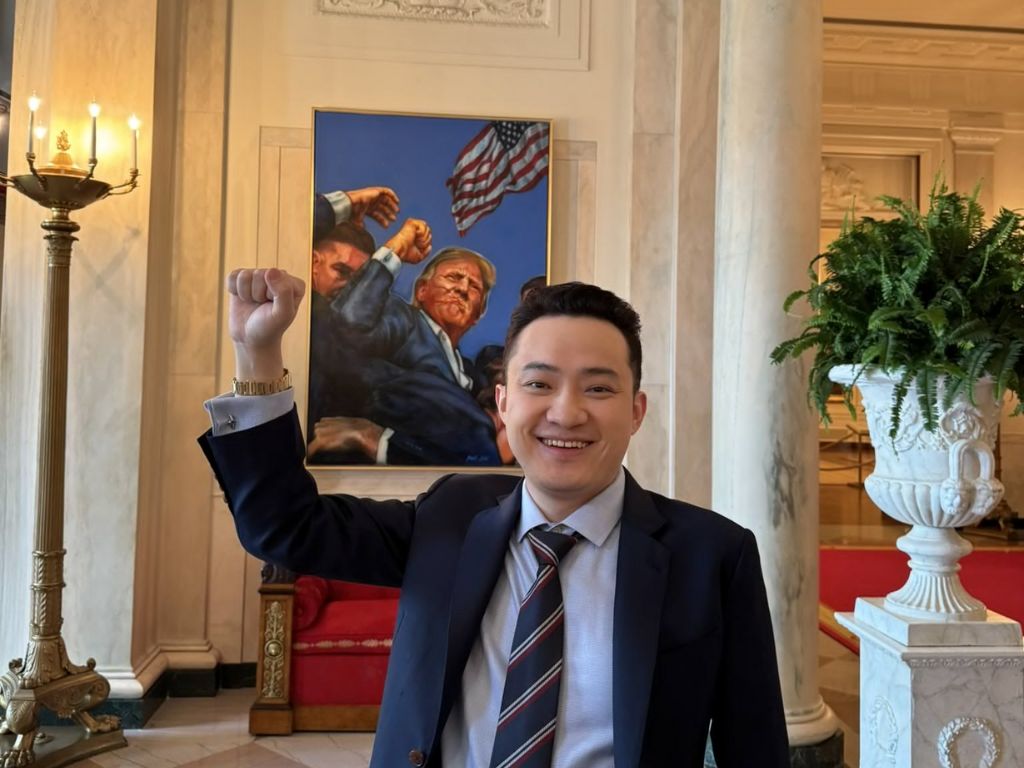 SEC 暫緩案件，孫宇晨大搖大擺赴美與川普合照！私人基金合夥人怒控：這種行為就是噁心