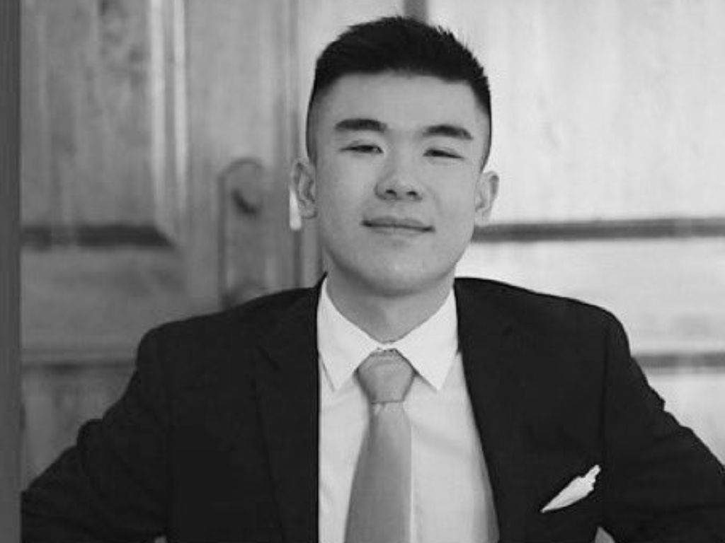 幣圈豬大哥事件懶人包!ZEREBRO 創辦人疑似在直播中自盡,真死假死成未結玄案 幣圈豬大哥事件懶人包!ZEREBRO 創辦人疑似在直播中自盡,真死假死成未結玄案