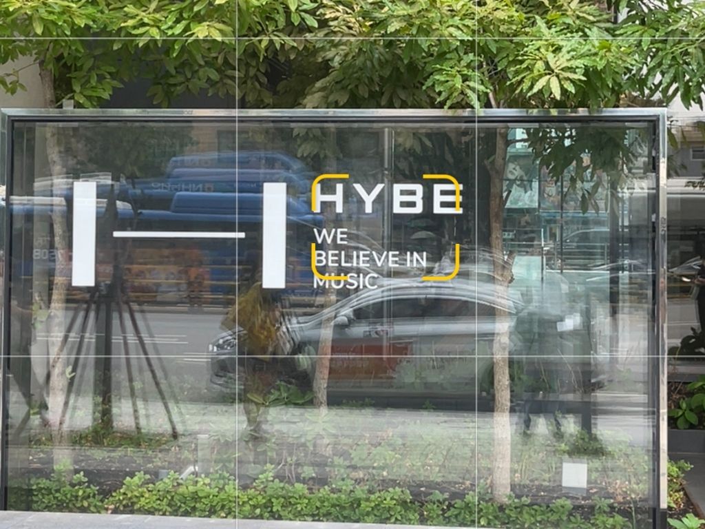 韓媒:BTS 完全體 2026 世界巡迴!分析師上調 HYBE 目標價,市值單月暴增 3 兆 韓媒:BTS 完全體 2026 世界巡迴!分析師上調 HYBE 目標價,市值單月暴增 3 兆