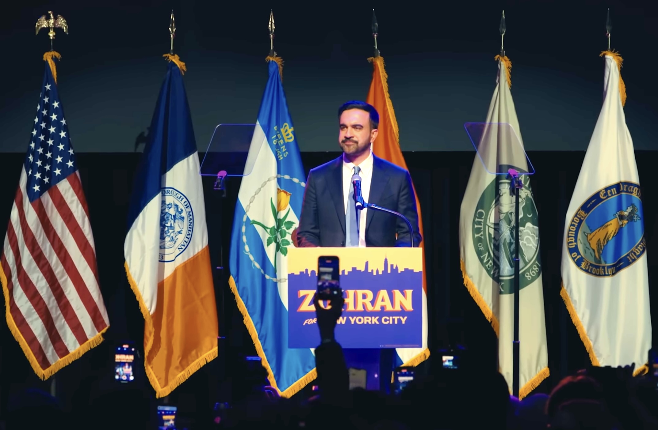 認識紐約民主黨籍新科市長曼德尼，他主推的政策為何讓億萬富豪群起攻擊