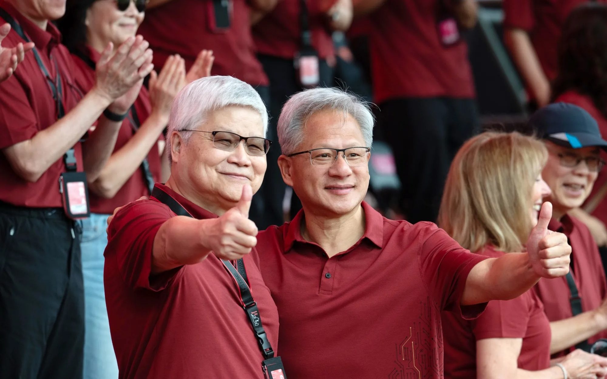 輝達要求台積電擴大三奈米晶片產能至 16 萬片，黃仁勳：Blackwell 需求強勁