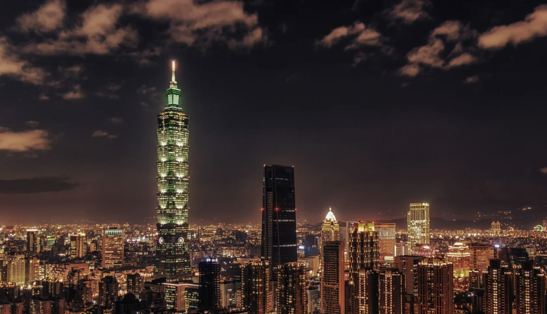 台幣今日不升反貶，UBS 預期年底目標價 30