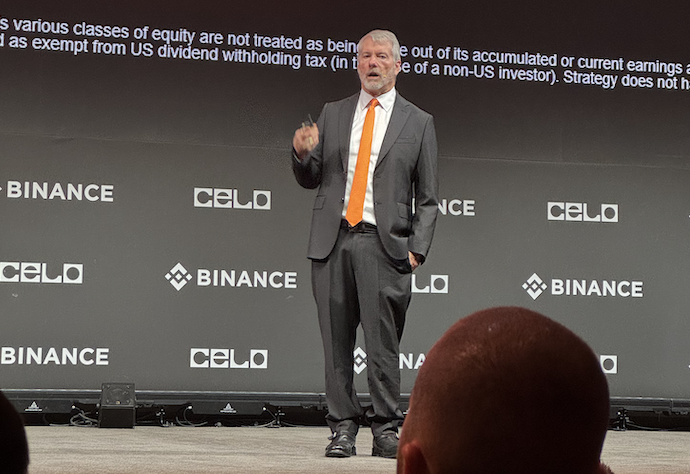 MicroStrategy 強化資本結構，Mizuho 維持「優於大盤」評等、目標價 484 美元