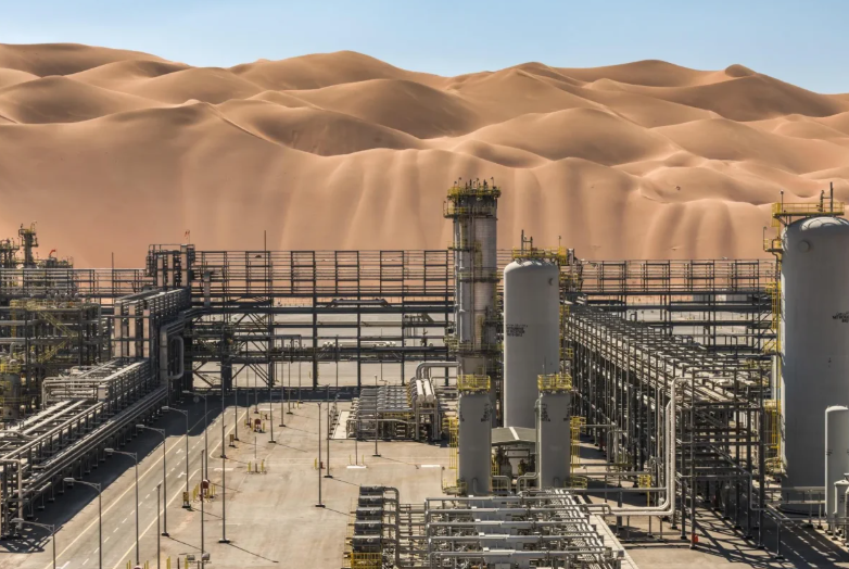 高盛上調第四季油價上看 90 美元！示警原油產能恐永久重創