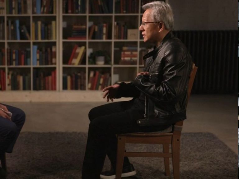 回答一個問題：AI 讓你效率提升五倍，你要減少 80% 成本，還是做五倍的事？