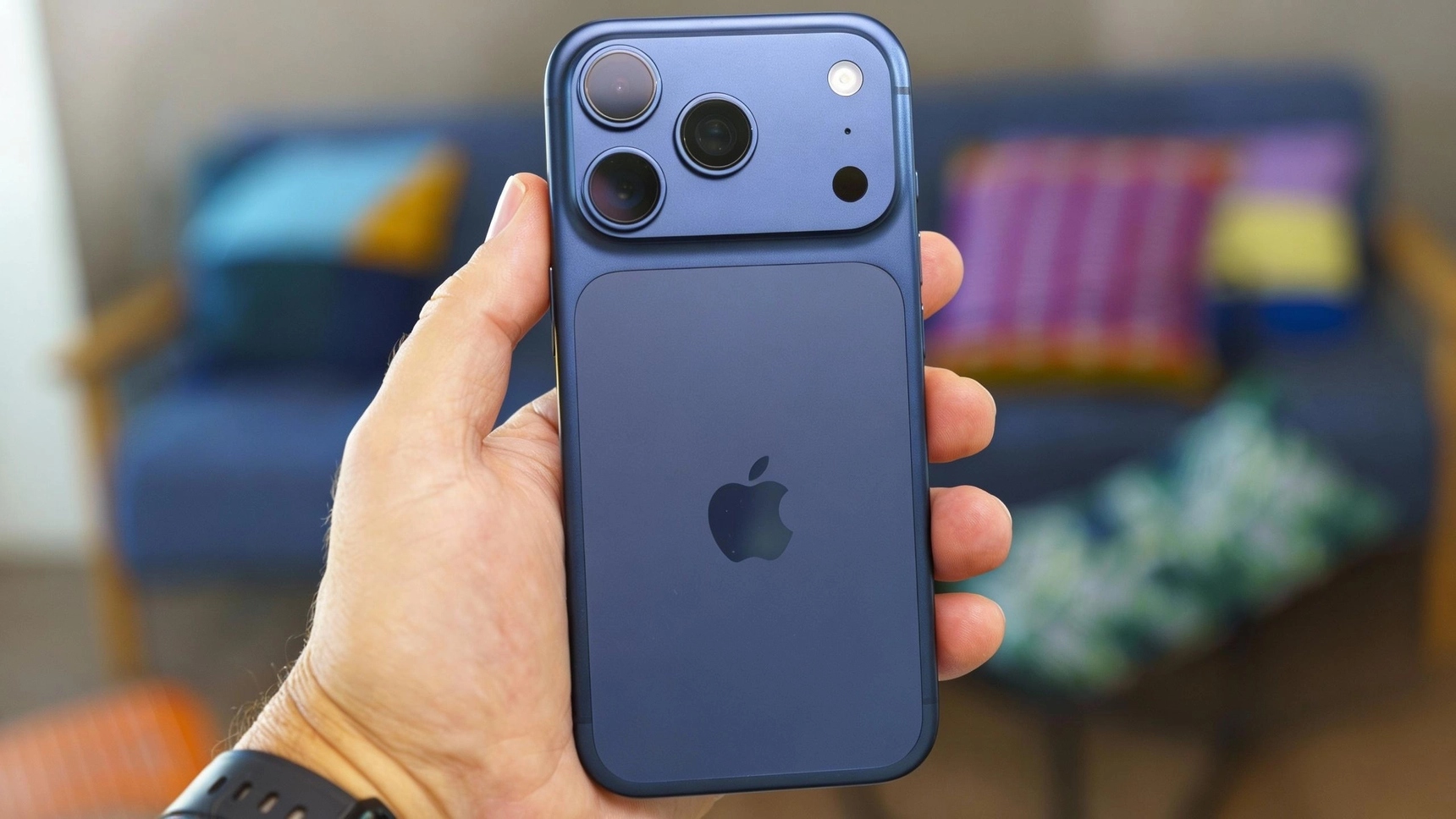 iPhone 18 Pro 生產成本暴增近四成！蘋果恐犧牲毛利、調漲舊機型護盤