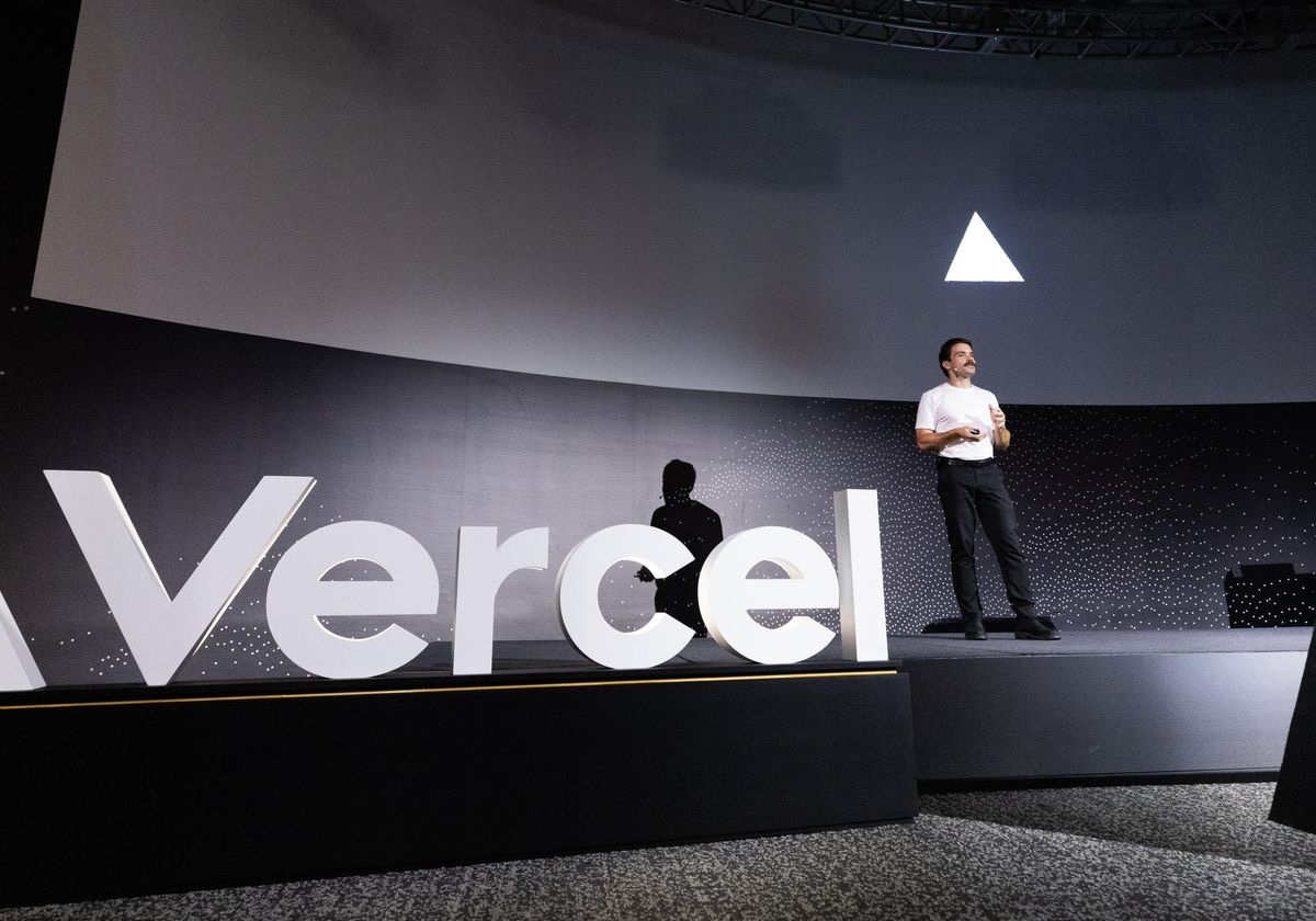 拆解 Vercel 商業模式：靠「抽象層」賺錢，AI 時代是紅利還是天花板？