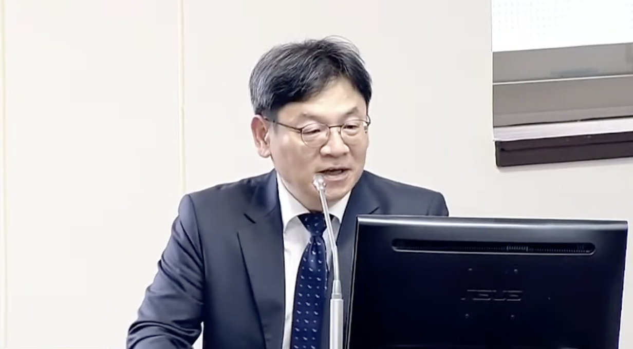 AI 紅利全民共享！國發會談「AI 成長基金」：一個月內提研議報告